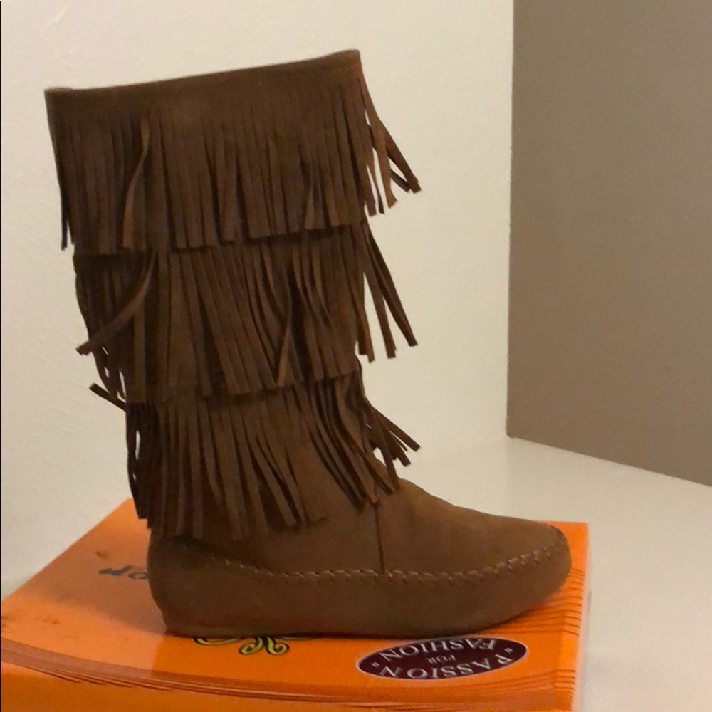 Fringe Boots